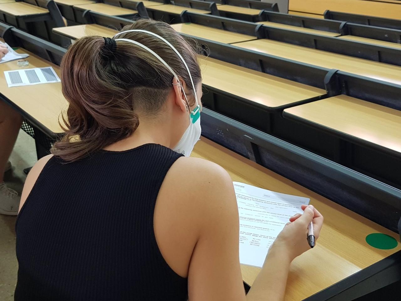 La Uib Assegura Que L Error Ortografic En La Caratula De L Examen De Llengua Castellana Va Ser Un Error Huma