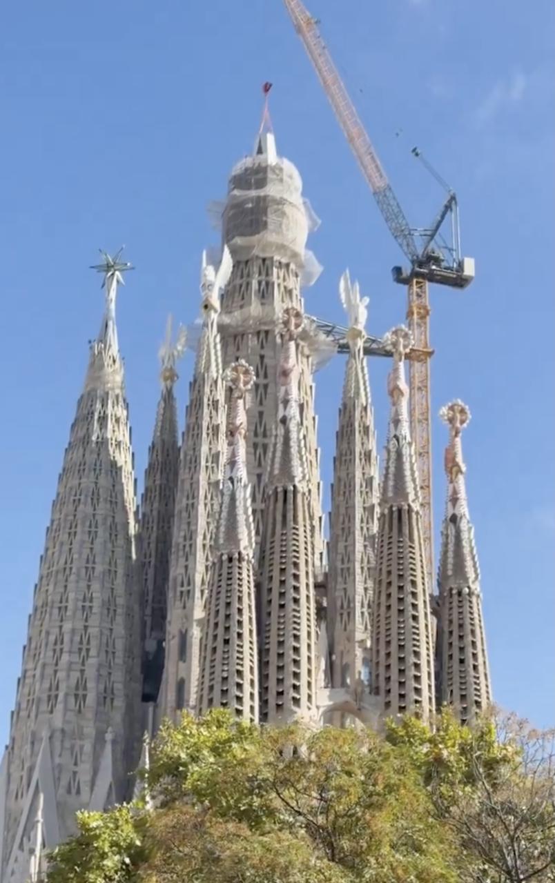La Sagrada Família esdevé l’església més alta del món