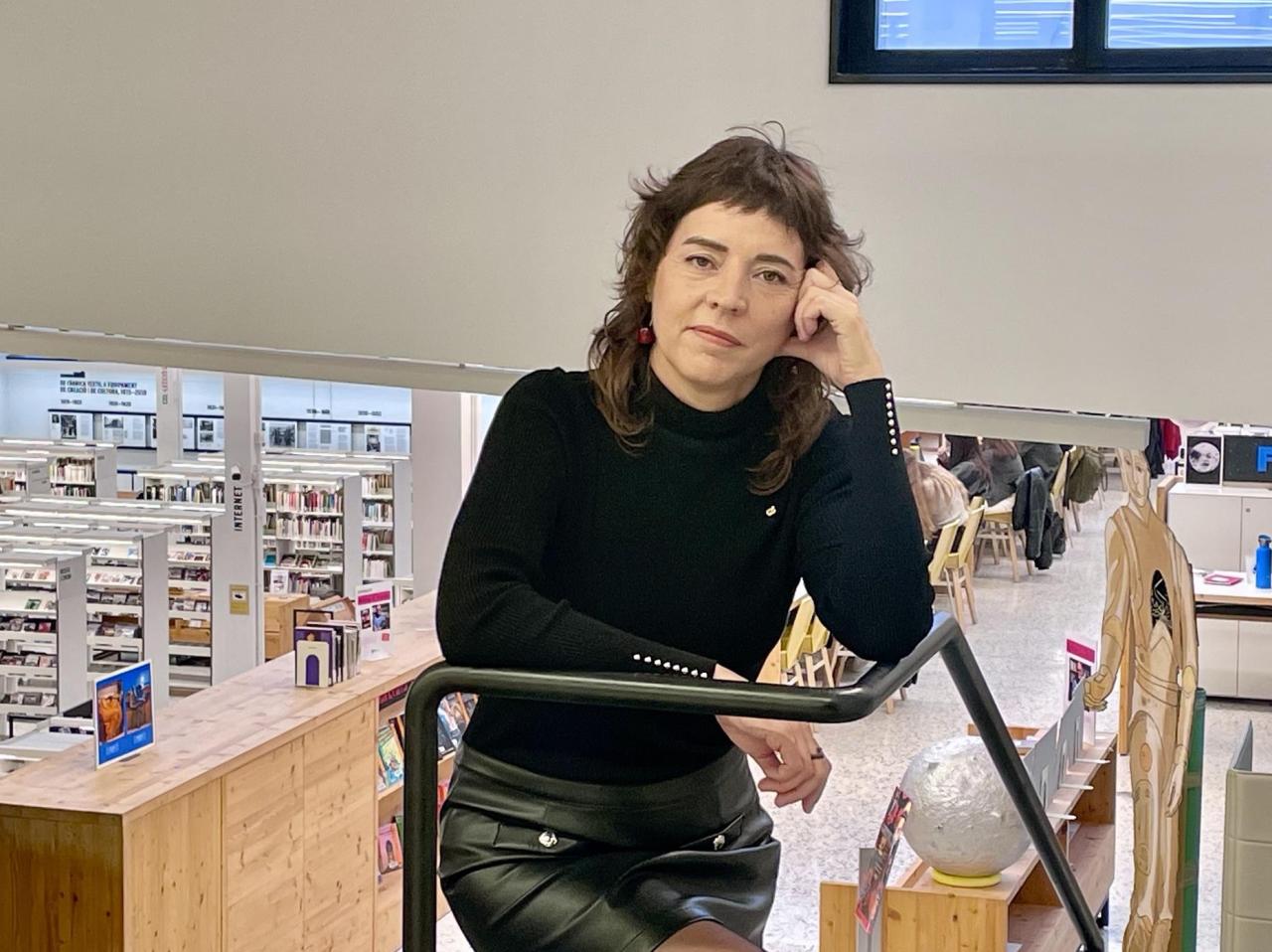 Núria Cadenes guanya el Premi Proa de Novel·la amb ‘Qui salva una vida’