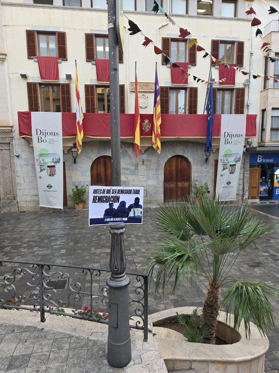 Denuncien l’aparició de propaganda xenòfoba i neonazi a Inca