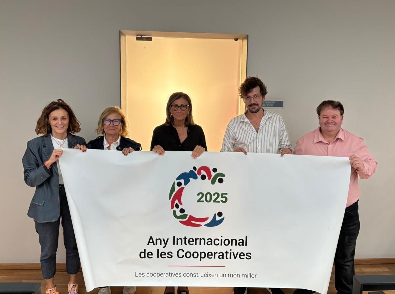 La Federació de Cooperatives es reuneix amb tots els grups parlamentaris per demanar-los suport a l’economia social