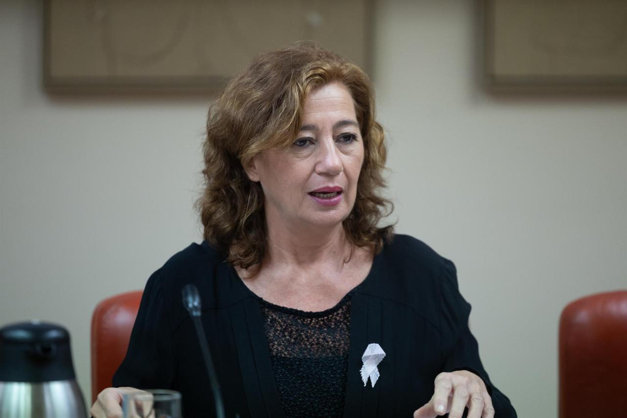 Armengol carrega contra el Consell per eliminar les ajudes a l’OCB i Joves per la Llengua: «L’atac al català és evident»