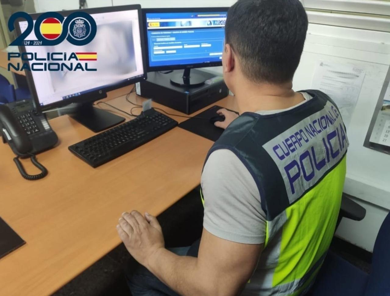 La Policia espanyola continua detenint solidaris amb Palestina, però no troba els autors de l’atac al bust d’Aurora Picornell