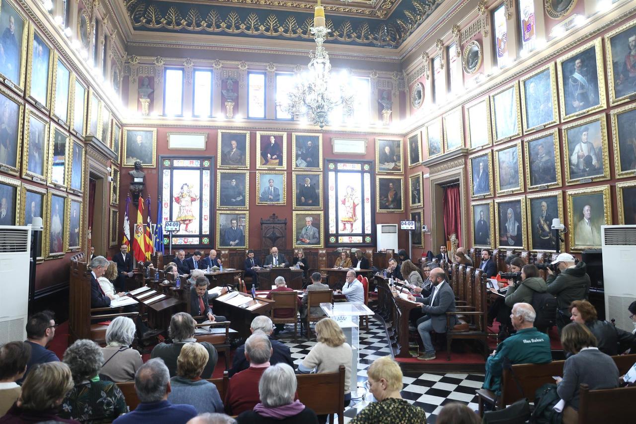 Cort dona el vistiplau a canviar la Llei de Capitalitat amb acusacions de l’esquerra de fer «urbanisme a la carta»
