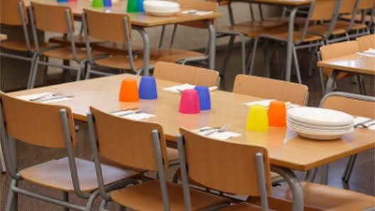 L’Ajuntament d’Esporles dona suport a un menjador escolar de qualitat per a l’etapa 0–3