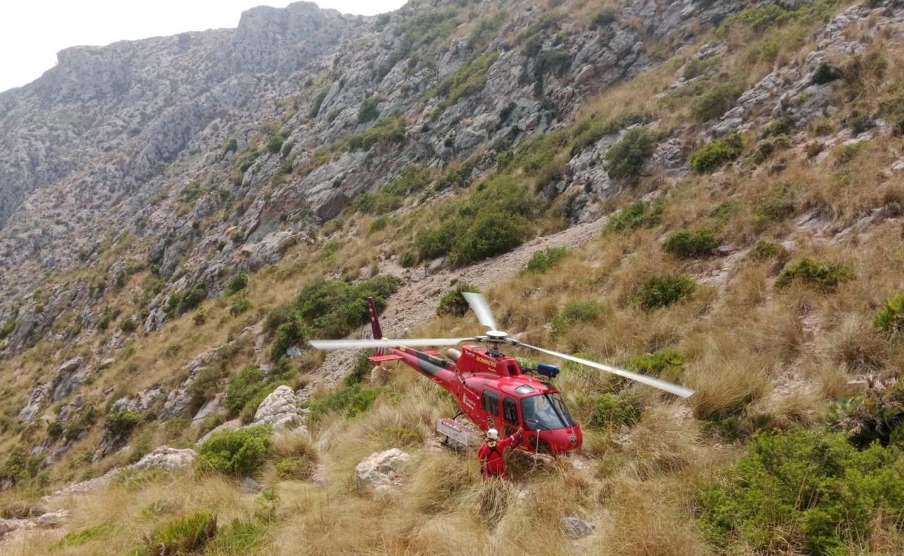 Un jove resulta ferit mentre practicava parapent prop del Mirador de sa Torre
