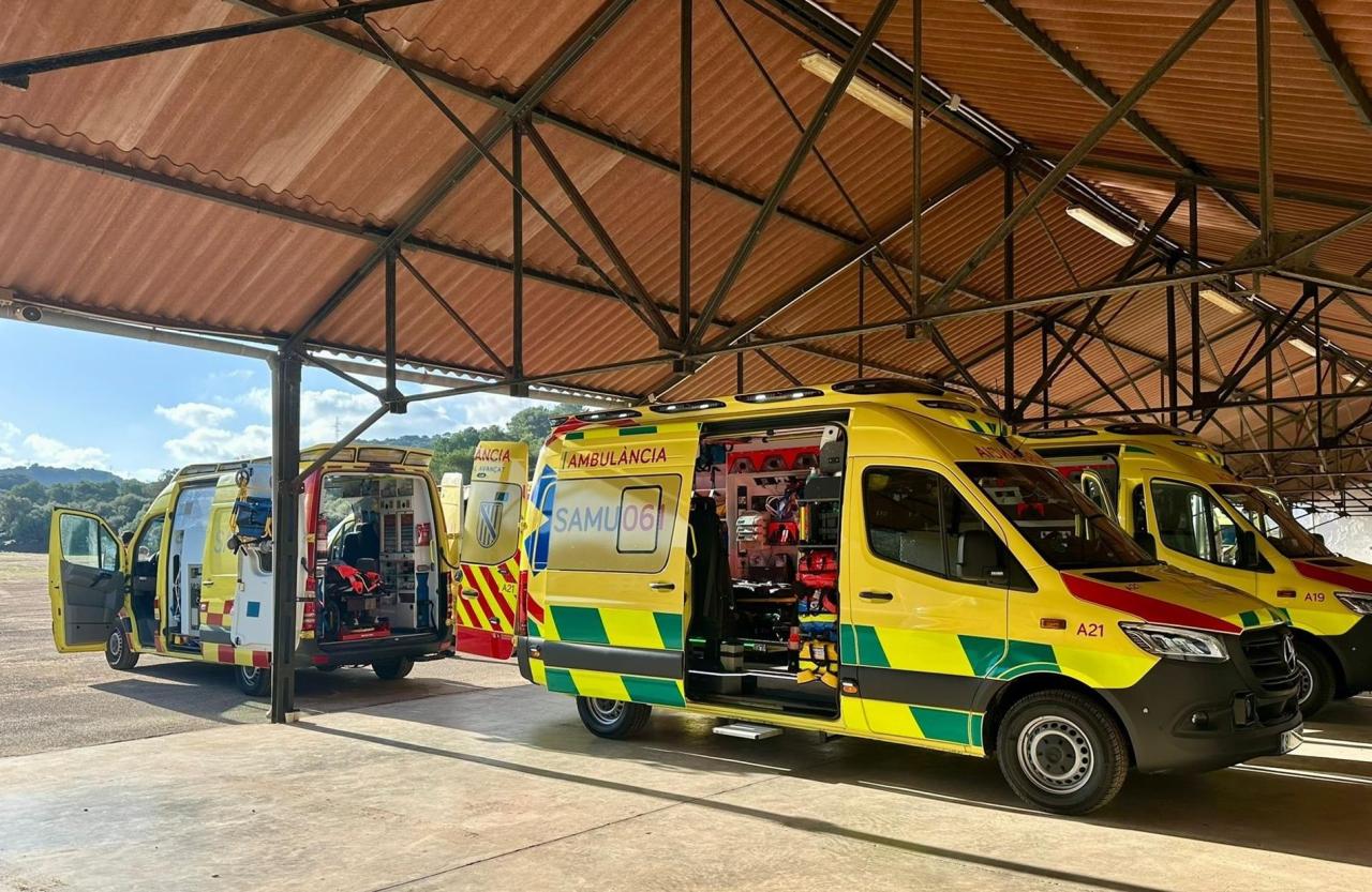 Desgavell amb la compra de noves ambulàncies: els tècnics del SAMU 061 hauran de fer formació per aprendre a conduir-les