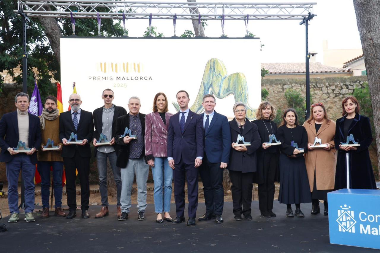 El Consell lliura els polèmics Premis Mallorca de Creació Literària, que enguany han inclòs més categories en castellà