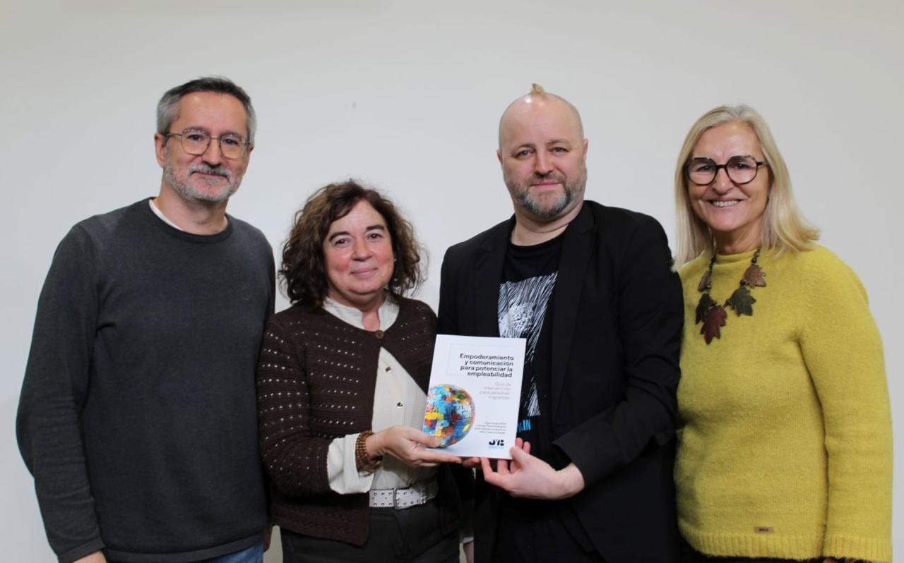 L’idioma i l’autoestima, «claus» perquè dones migrants accedeixin a l’ocupació, segons un estudi