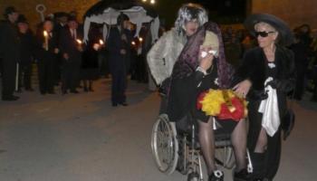Per Manacor es deixà veure una dolguda duquesa d'Alba. Foto: J. Sitges.