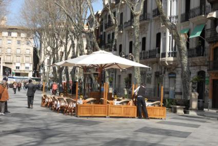 Fotografia del 2012 del Born. Actualment s'hi poden trobar moltes més terrasses.