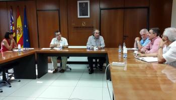 El director general de Planificació, Ordenació i Centres, Antoni Morante, i el Conseller d'Educació i Univeritat, Martí X. March. 