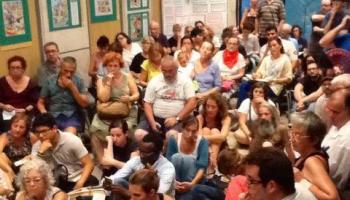 Les sales de Can Alcover han quedat plenes de gent.