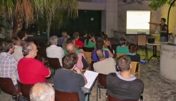 Alternativa per Pollença va presentar la setmana passada al Casal de Can Llobera, la seva publicació «Municipalitzem la neteja viària».