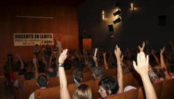 Imatge de la reunió dels docents a Santa Maria.