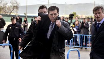 L'expresident del Govern balear, Jaume Matas, a la seva arribada a l'edifici de l'Escola Balear de l'Administració Pública quan va arrencar el judici del cas Nóos.