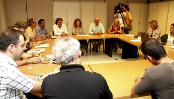 Els sindicats creuen que Educació els crida a reunir-se perquè ningú no pugui dir que no fan res per a recuperar la via del diàleg.