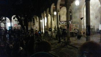 Centenars de mallorquins i ciutadans de les Balears han participat aquest dissabte a la jornada ‘Illencs pel referèndum’.