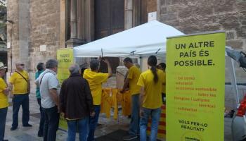 L’ASM apedaça la paradeta i torna al carrer de Sant Miquel.