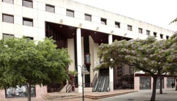 La UOB denuncia que Adesma vol «nomenar docents a dit».