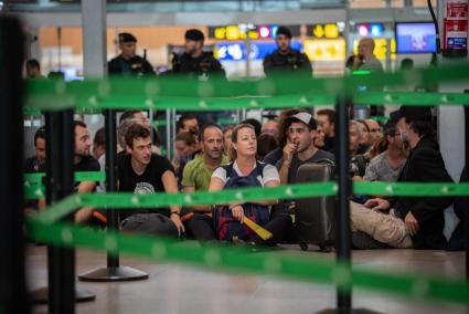Cancel·lats tres vols entre les Balears i Barcelona per protestes contra la sentència