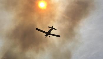 Segons les informacions, «tot d'una ha aparegut una avioneta que ha sobrevolat el lloc en cercles».