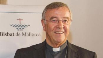 El Bisbat de Mallorca demana que es retiri l'aigua beneïda de les piles de les esglésies pel coronavirus