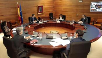 Imatge del Consell de Ministres extraordinari celebrat aquest diumenge a Madrid.
