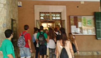 Els piquets informatius del SEPC han visitat distints centres educatius.