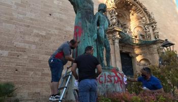 Fan neta l'estàtua de Juníper Serra a Palma i demanen «respecte»