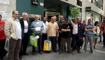 La plataforma d'entitats de pensionistes i jubilats paralitzà una sucursal de Bankia al centre de Palma fa alguns mesos