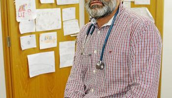 El pediatre Jorge Muñoz és també impulsor d'aquest moviment cívic.