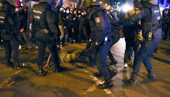 Brutalitat policial a València durant la protesta per l'empresonament de Hasél