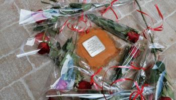 Imatge d'una de les pedres de la memòria instal·lada aquest dissabte a Manacor.