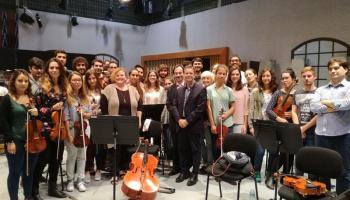 La consellera Ruth Mateu visita Sonoteque.