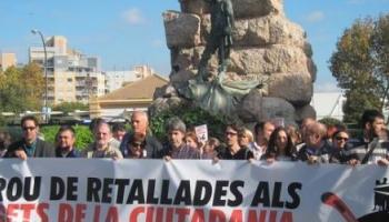 Els moviments socials debaten el col·lapse