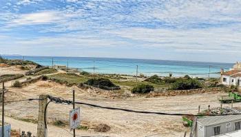 Les Covetes recuperen la postal. Ara falta replantar-hi tamarells i savines.