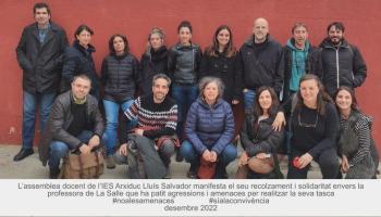 Noves mostres de suport de la comunitat educativa a la professora de La Salle