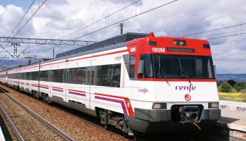 Nou nyap marca Espanya: comanen uns trens massa grossos que no passen pels túnels per on haurien de passar