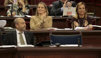 La cadira de Bauzá, buida, al ple d'avui.