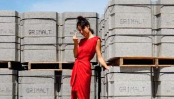 Set poemes de Mar Grimalt a Ploma.cat