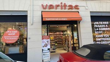 La Plataforma per la Llengua demana la nul·litat de l'acomiadament de la treballadora de Veritas i que l'empresa l'indemnitzi