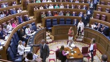 Intoleràcia i espanyolisme al Congrés: Els diputats de VOX abandonen el ple en sentir parlar gallec