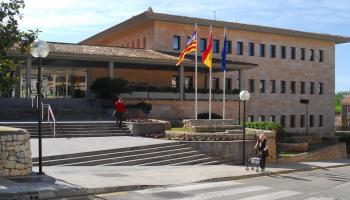 La Plataforma per la Llengua i el PSIB presenten al·legacions al nou reglament lingüístic de Calvià