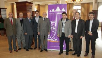 Els membres del patronat, d'esquerra a dreta: Gabriel Lesenne (vocal); Pep Llorenç (vocal); Gabriel Barceló (tresorer); Andreu Rosselló (secretari); Josep Zaforteza (president); Joan Font (vicepresident); Sebastià J. Muñoz-Maldonado (vocal); Rafel Company (vocal) i Xavier Pericay (vocal). 