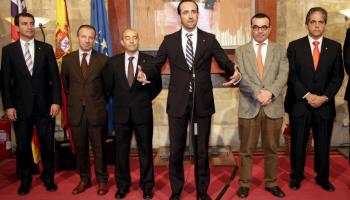 El president Bauzá oferí ahir la copa de Nadal sense brindis, com han fet altres per evitar crítiques.