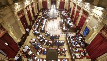 La petició del PP perquè els vols xàrter de mallorquinistes a la final de Copa tenguin descompte, a debat al Parlament