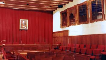 Reial Acadèmia de Bones Lletres: «L''Acadèmi de sa Llengo Baléà' preconitza, sense cap suport científic, unes aberrants normes ortogràfiques i gramaticals»