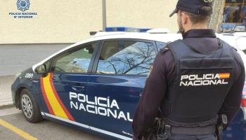 Una comissaria de la Policia espanyola es nega a expedir el DNI a un ciutadà perquè té el certificat de naixement en català