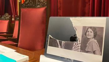 Le Senne ha estat imputat per un delicte d'odi per rompre una fotografia d'Aurora Picornell.